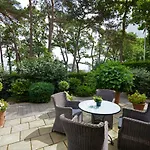 Strandhotel Fontana Szálloda 4*