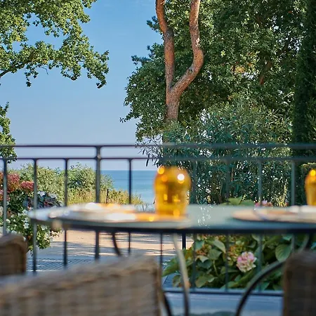 Strandhotel Fontana Отель