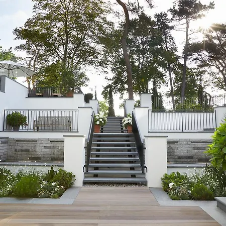 Отель Strandhotel Fontana 4*