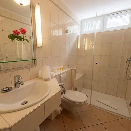 Strandhotel Fontana Отель Тиммендорфер-Штранд