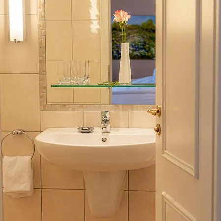 Strandhotel Fontana Отель Тиммендорфер-Штранд