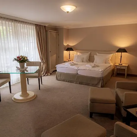 Отель Strandhotel Fontana Тиммендорфер-Штранд