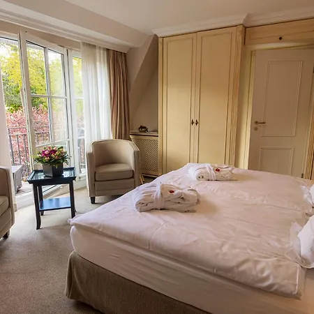 Strandhotel Fontana Отель 4*