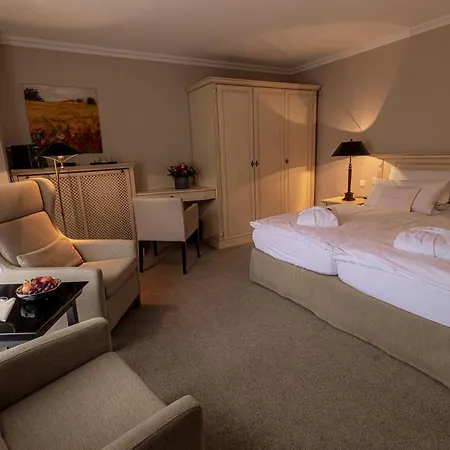 Отель Strandhotel Fontana Тиммендорфер-Штранд