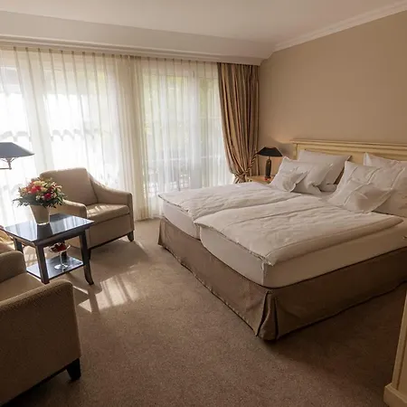 Strandhotel Fontana מלון 4*