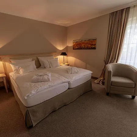 Отель Strandhotel Fontana Тиммендорфер-Штранд