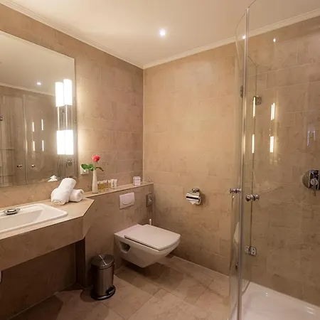 Отель Strandhotel Fontana