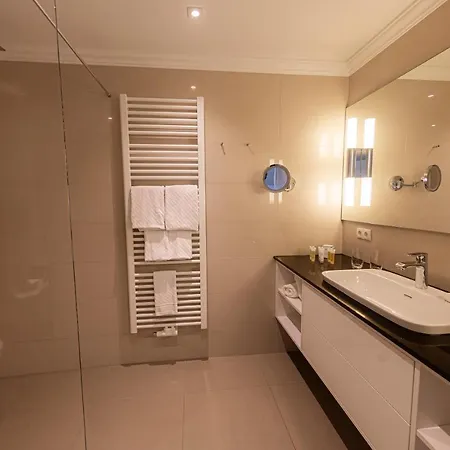 Strandhotel Fontana Отель